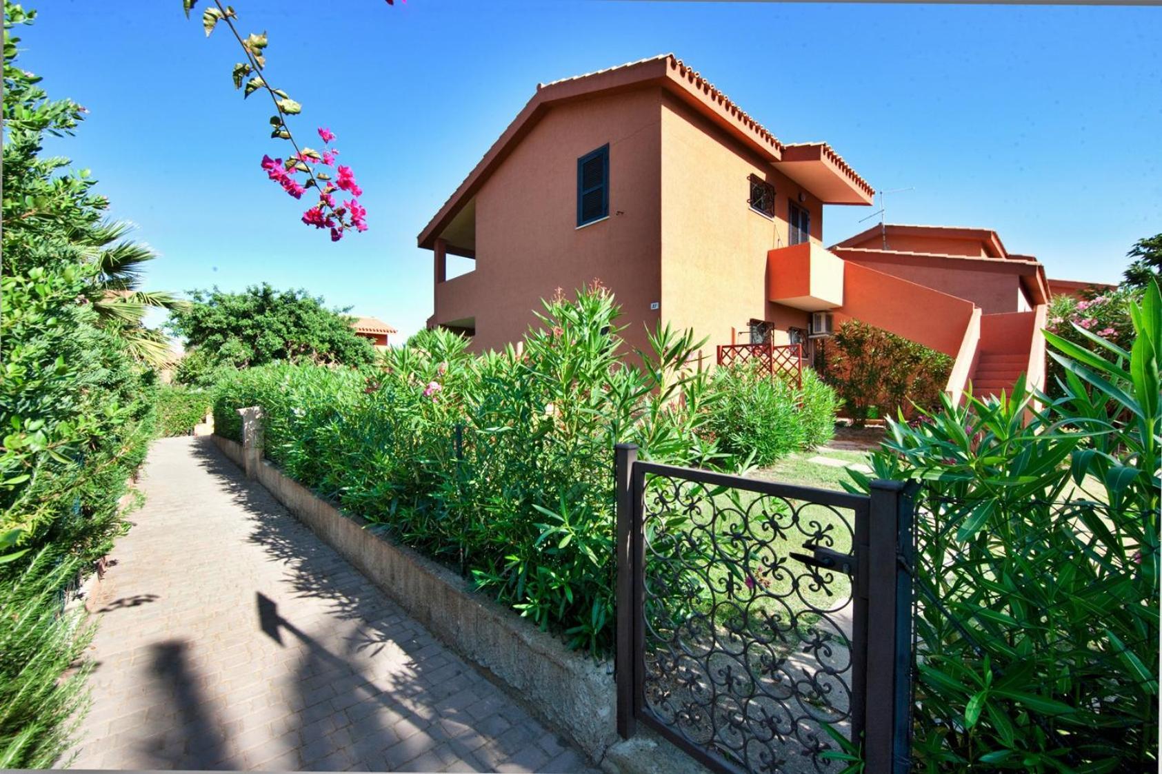 Villette Marina Costa Rei Exterior photo